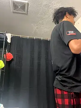 Snapshot of Jjloscooby chatting on October 28, 7:05 pm Jjloscooby online show from October 28, 7:05 pm