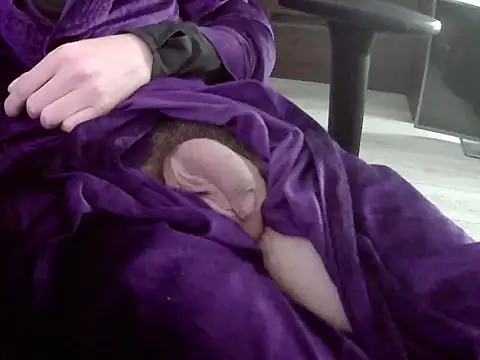 Batboy94 online show from November 22, 7:24 pm