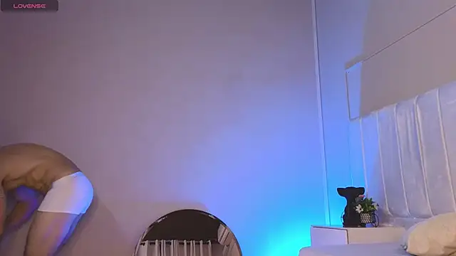 Justin valverde online show from November 23, 2:44 am