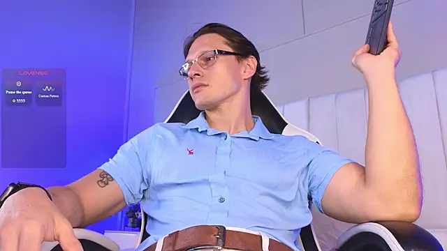 Justin valverde online show from January 11, 3:33 am