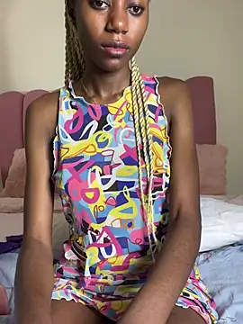 Snapshot of NyahHeat chatting on May 6, 3:50 pm NyahHeat online show from May 6, 3:50 pm