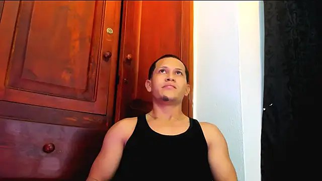 Snapshot of LIam_Knight chatting on October 24, 1:57 am LIam Knight online show from October 24, 1:57 am