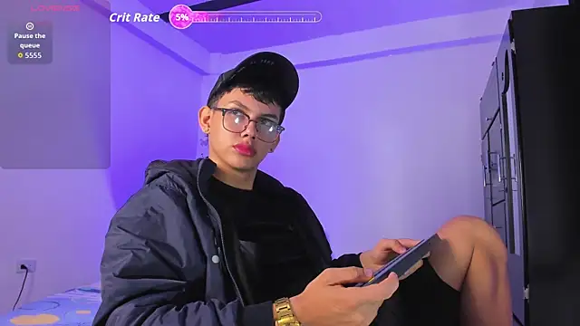 Axel Cody  online show from December 20, 11:39 am