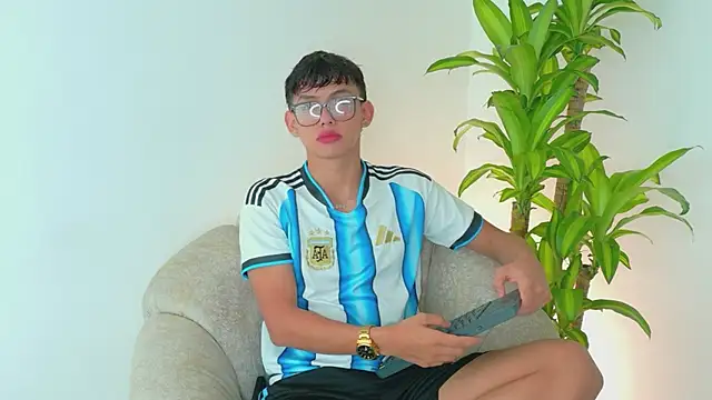 Axel Cody  online show from May 2, 7:30 pm