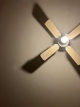 CarmeloA online show from November 19, 5:02 pm