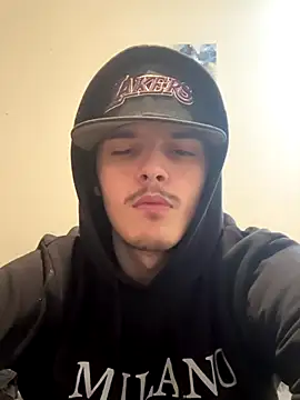 Snapshot of CarmeloA chatting on January 5, 5:27 pm CarmeloA online show from January 5, 5:27 pm