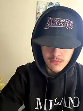 Snapshot of CarmeloA chatting on January 8, 6:32 pm CarmeloA online show from January 8, 6:32 pm