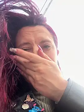 Snapshot of Zoe_fire chatting on November 21, 12:26 pm Zoe fire online show from November 21, 12:26 pm