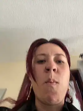 Snapshot of Zoe_fire chatting on November 25, 12:27 pm Zoe fire online show from November 25, 12:27 pm