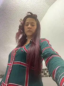 Snapshot of Zoe_fire chatting on December 1, 12:43 pm Zoe fire online show from December 1, 12:43 pm