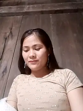 Snapshot of Lyssa-a chatting on May 8, 1:33 am Lyssa-a online show from May 8, 1:33 am