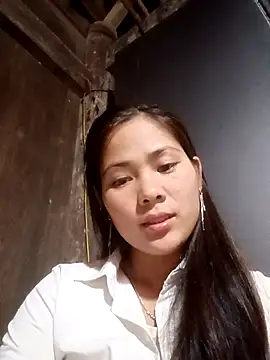 Snapshot of Lyssa-a chatting on May 11, 6:30 am Lyssa-a online show from May 11, 6:30 am