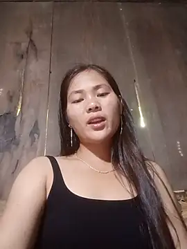 Snapshot of Lyssa-a chatting on May 17, 9:38 am Lyssa-a online show from May 17, 9:38 am