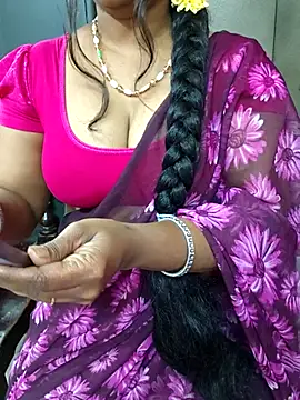 Snapshot of Nikitha_telugu chatting on December 20, 5:58 am Nikitha telugu online show from December 20, 5:58 am