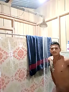 LuisMA2217 online show from October 15, 9:15 pm