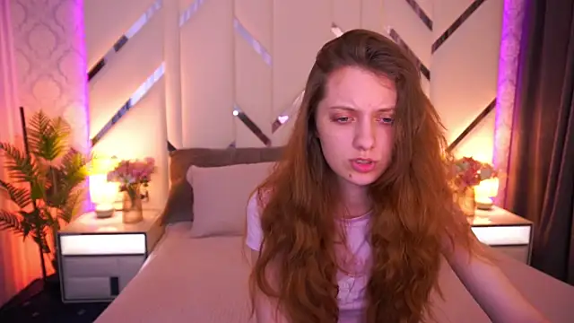 CuteeFoxy online show from June 24, 1:21 pm