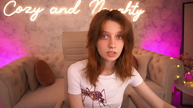 CuteeFoxy online show from August 1, 12:37 pm