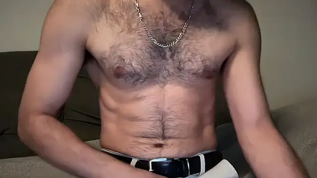 Snapshot of yournextguy chatting on June 15, 7:16 pm yournextguy online show from June 15, 7:16 pm