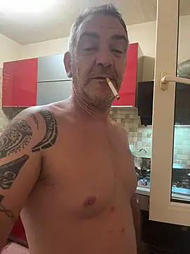 Snapshot of COBRAboySEX@xh chatting on June 28, 8:15 pm COBRAboySEXxh online show from June 28, 8:15 pm