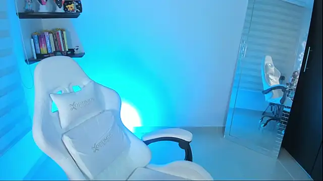 kittyrush  online show from November 18, 7:02 am