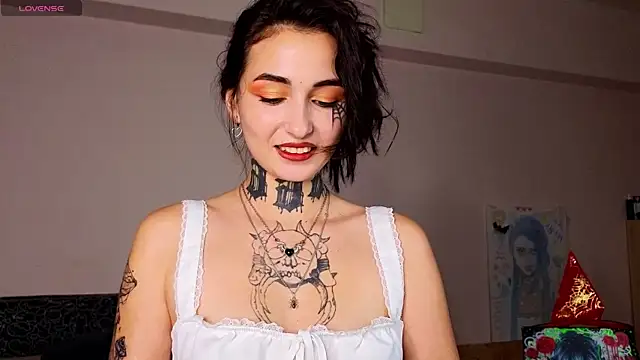 Green Lisa online show from October 27, 2:21 pm