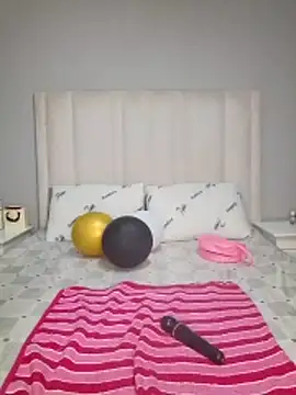 Bubbles156 online show from November 28, 8:39 am