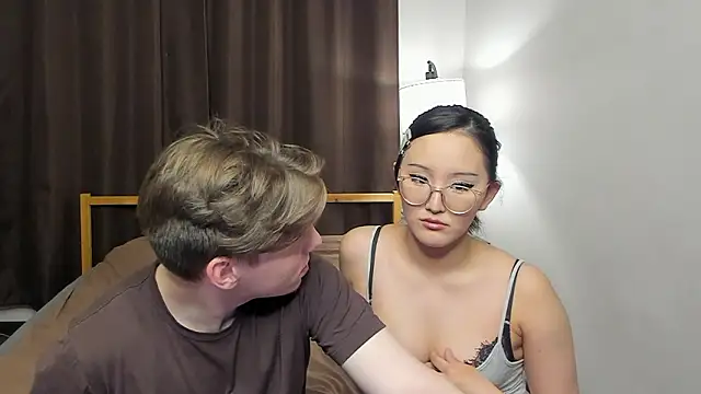 Blossomandbee online show from March 26, 10:59 pm