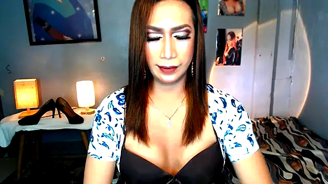 littleredbunny27 online show from March 16, 8:57 pm