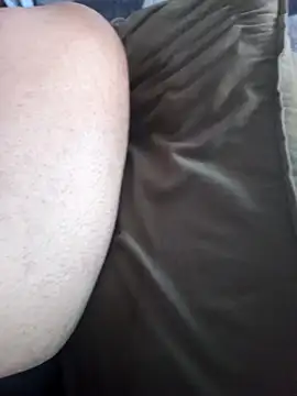 Snapshot of Motoboy100 chatting on November 6, 10:16 am Motoboy100 online show from November 6, 10:16 am