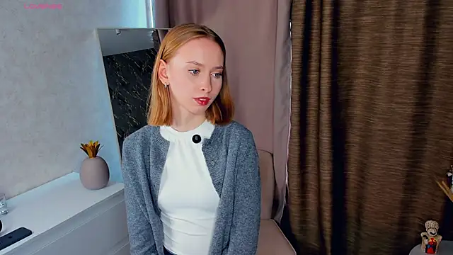 BereniceThull online show from October 17, 6:27 am