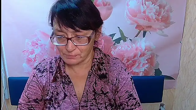 Snapshot of MeganSword chatting on October 17, 5:10 am MeganSword online show from October 17, 5:10 am