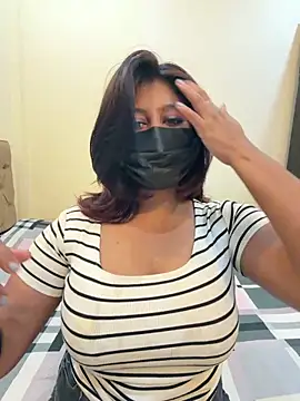 Snapshot of payal_mittal chatting on June 16, 2:14 am payal mittal online show from June 16, 2:14 am