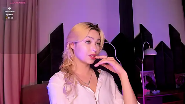 Snapshot of AlysiaSun_ chatting on July 17, 3:39 pm AlysiaSun online show from July 17, 3:39 pm