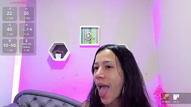 Snapshot of Laskhmi_ chatting on May 29, 12:47 pm Laskhmi online show from May 29, 12:47 pm