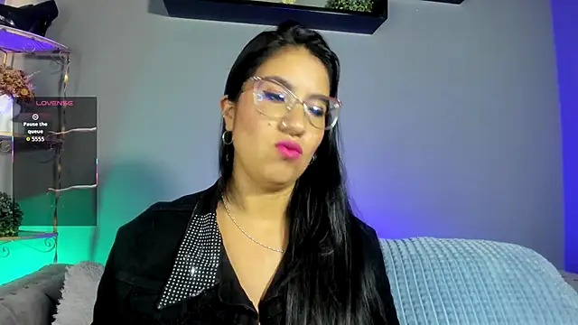 charlhot  online show from November 8, 12:38 pm