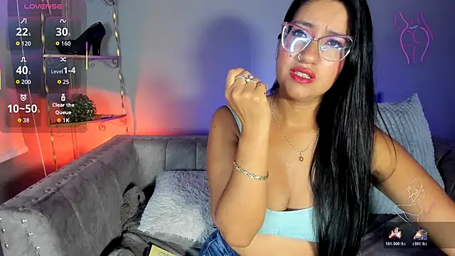 charlhot  online show from November 19, 1:11 pm