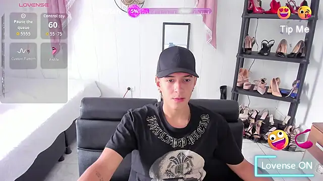 Snapshot of Hayden_Boy_ chatting on November 21, 7:01 pm Hayden Boy online show from November 21, 7:01 pm