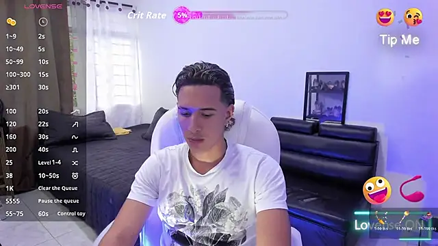 Snapshot of Hayden_Boy_ chatting on November 27, 6:54 pm Hayden Boy online show from November 27, 6:54 pm