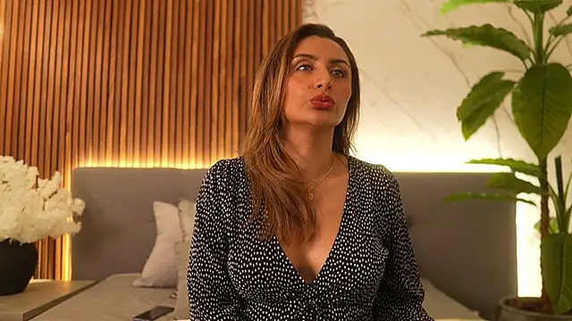 Snapshot of VictoriaBellah chatting on February 5, 10:25 pm VictoriaBellah online show from February 5, 10:25 pm