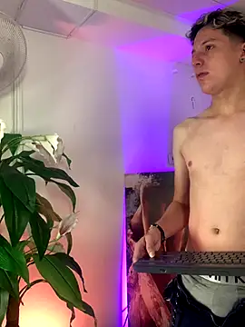 SsexCouplee online show from November 11, 11:43 am