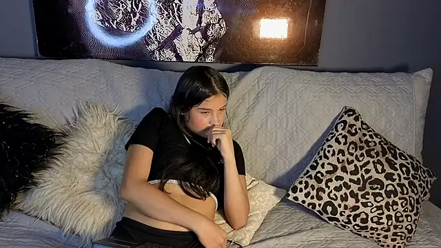 Snapshot of celestesecrett chatting on November 20, 6:18 pm celestesecrett online show from November 20, 6:18 pm