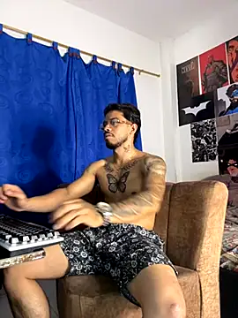 Kylian Alessandro online show from October 20, 6:14 am