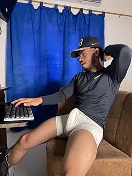 Kylian Alessandro online show from October 23, 11:42 am