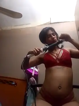 Snapshot of Flacaa1996 chatting on February 13, 2:40 am Flacaa1996 online show from February 13, 2:40 am