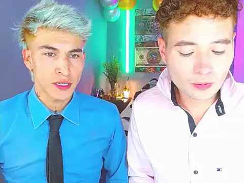 Snapshot of Latin_boysxxxx chatting on October 26, 1:11 am Latin boysxxxx online show from October 26, 1:11 am