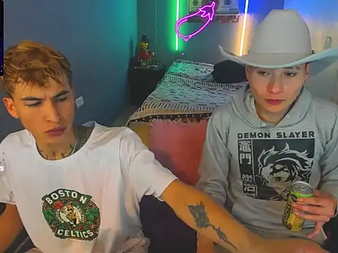 Latin boysxxxx online show from February 14, 3:36 am