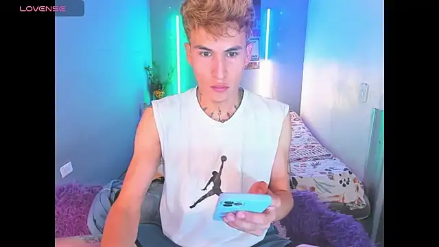 Latin boysxxxx online show from March 14, 12:28 am