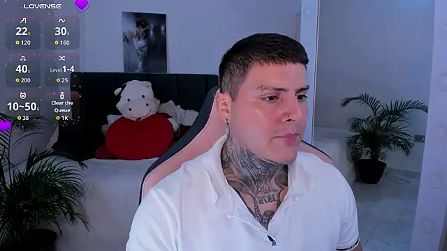 dirty boy0 online show from October 18, 4:41 pm