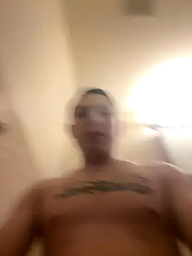 Snapshot of Feloh95 chatting on November 5, 2:33 am Feloh95 online show from November 5, 2:33 am