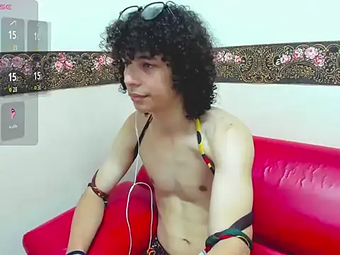 Snapshot of Mike_Miiller_ chatting on October 28, 5:04 pm Mike Miiller online show from October 28, 5:04 pm